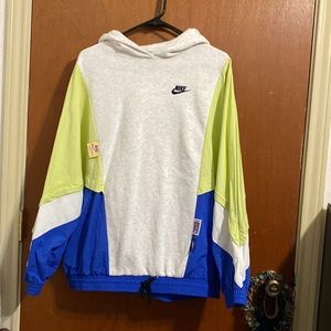 Nike sweatshirt